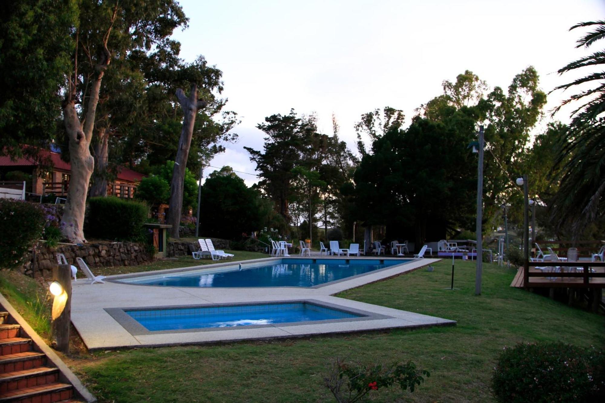 Complejo Laderas Del Cerro Hotel Piriapolis Exterior photo